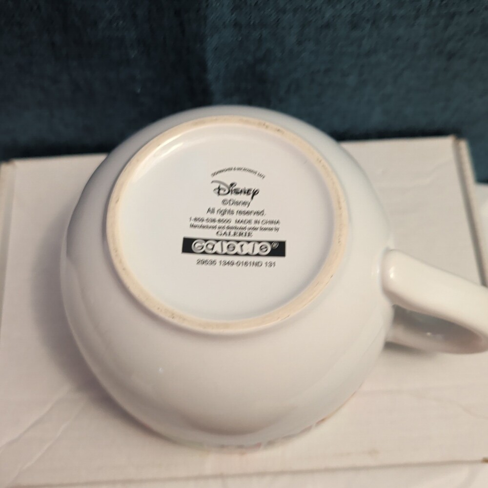 Disney Christmas Jumbo Mug Mickey Minnie Donald Goofy Pluto Galerie Oversized - Picture 16 of 16